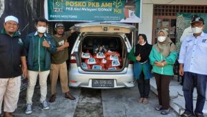 Salurkan Bantuan Warga Jalani Isoma, Sukiman: PKB Selalu Bersama Rakyat