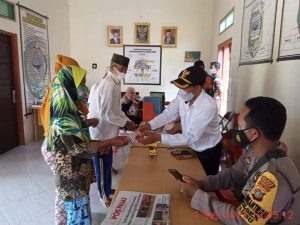 Pemdes Sausu Auma Kembali Salurkan BLT DD Kepada KPM