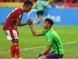 Begini Cara Pemain Indonesia Menenangkan Pemain Singapura Yang Sedih