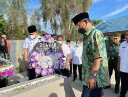 Gubernur dan Wagub Ziarahi Makam Mantan Gubernur dan Wagub Sulteng