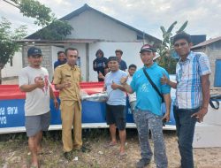 DKP Parigi Motong Serahkan 87 Unit Bantuan Hibah Perahu Motor ke KUB