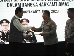 Polisi RW Praktik Kedekatan Aparat dan Masyarakat di Akar Rumput