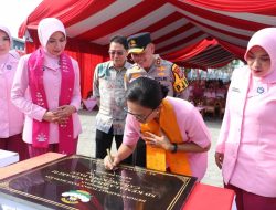 Kunjungi Palu, Istri Kapolri resmikan TK dan SD Kemala Bhayangkari Kota Palu
