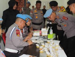 Jelang Sertijab, PJU Polda Sulteng dan Kapolres Jajaran Mendadak di Tes Urine