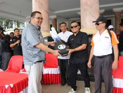 Pj Bupati Parigi Moutong Serahkan 23 Unit Mobil Dinas ke Para Camat