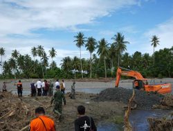 Wagub Sulteng Pantau Langsung Proses Normalisasi Sungai di Lokasi Banjir 