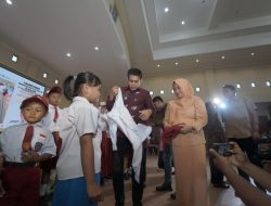 Disdikbud Parimo Perketat Pengawasan Distribusi Seragam Gratis untuk Siswa Baru