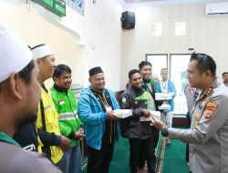 Salat Gaib Jadi Momen Pererat Silaturahmi Polres dan Komunitas Ojol di Parimo