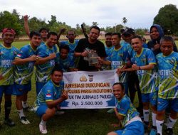Kapolres Parimo Dukung Laga Persahabatan Jurnalis Parigi FC vs Jurnalis Palu FC