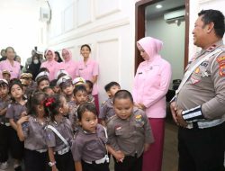 Mako Polres Parimo Riuh Tawa Anak TK, Kapolres Kenalkan Polisi sebagai Sahabat