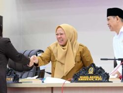 DPRD Sulteng Paripurna, Pemprov Ajukan 6 Raperda: Dari Pendidikan hingga Pajak Daerah