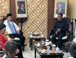 Hidayat Pakamundi Wakili DPRD Sulteng Jemput Menag di Bandara Palu