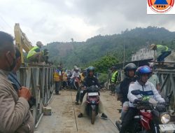 Via Jembatan Darurat, Jalur Trans Sulawesi Parimo Kembali Terhubung