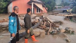 Banjir Bandang Terjang Avolua Parimo, Jalan Trans Sulawesi Tertimbun Lumpur 