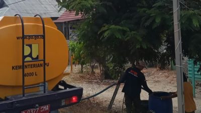 Kekeringan di Parimo, 8.000 Liter Air Bersih Disalurkan ke Warga Bolano Barat