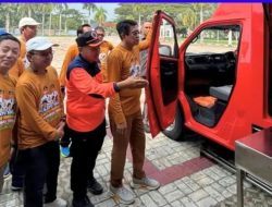 Bupati Parigi Moutong Serahkan Mobil Dapur Lapangan untuk BPBD